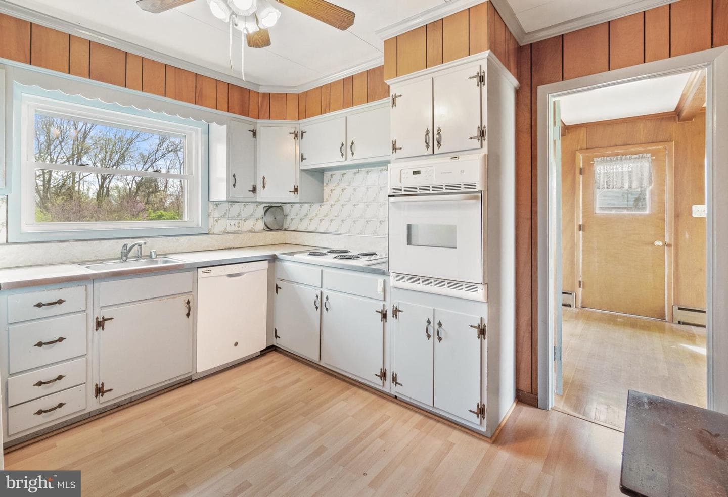 19519 Fisher Avenue photo 27