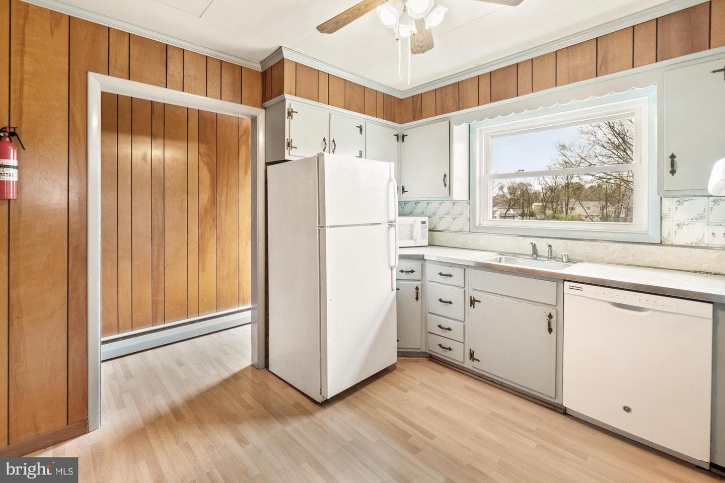 19519 Fisher Avenue photo 28