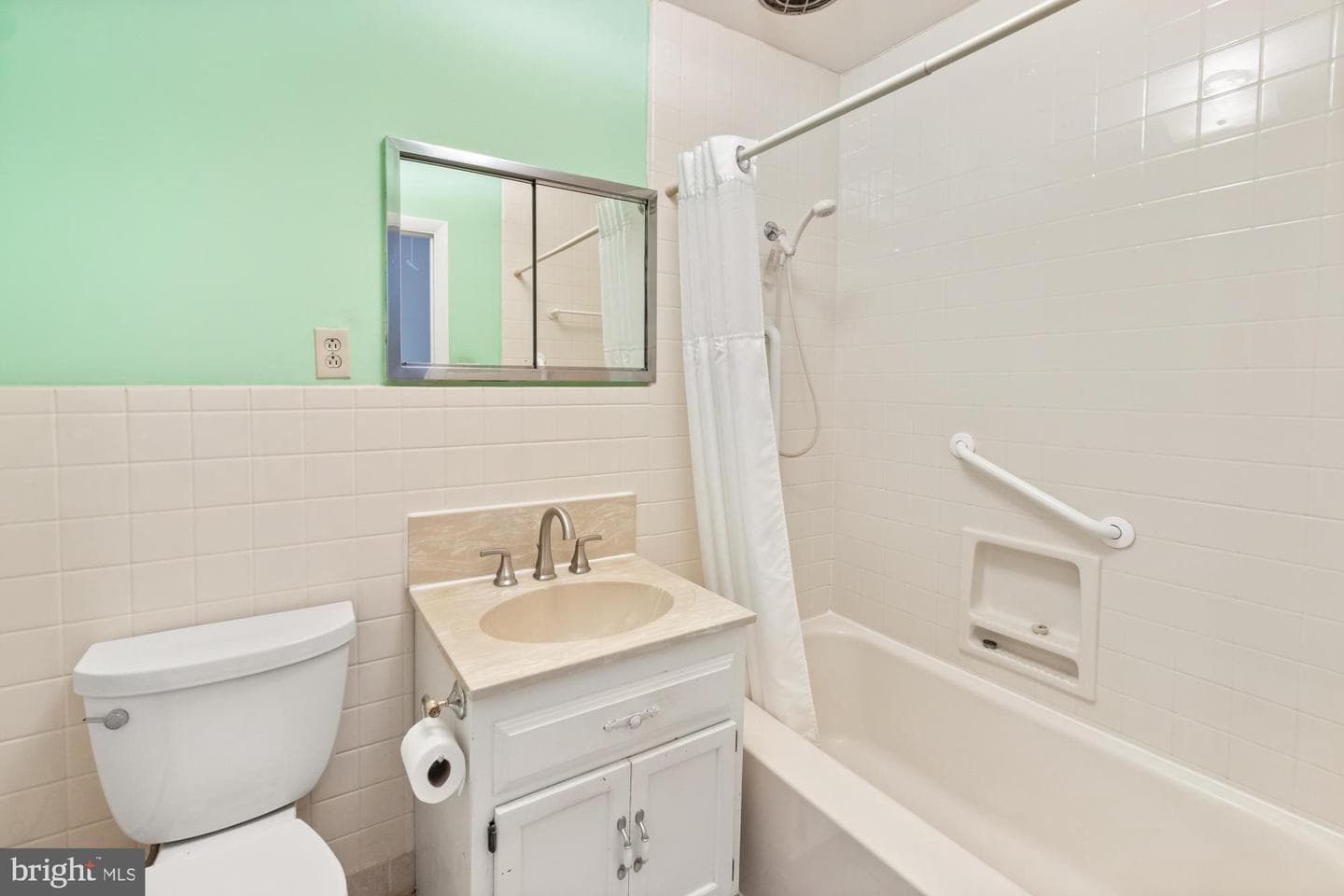 19519 Fisher Avenue photo 34