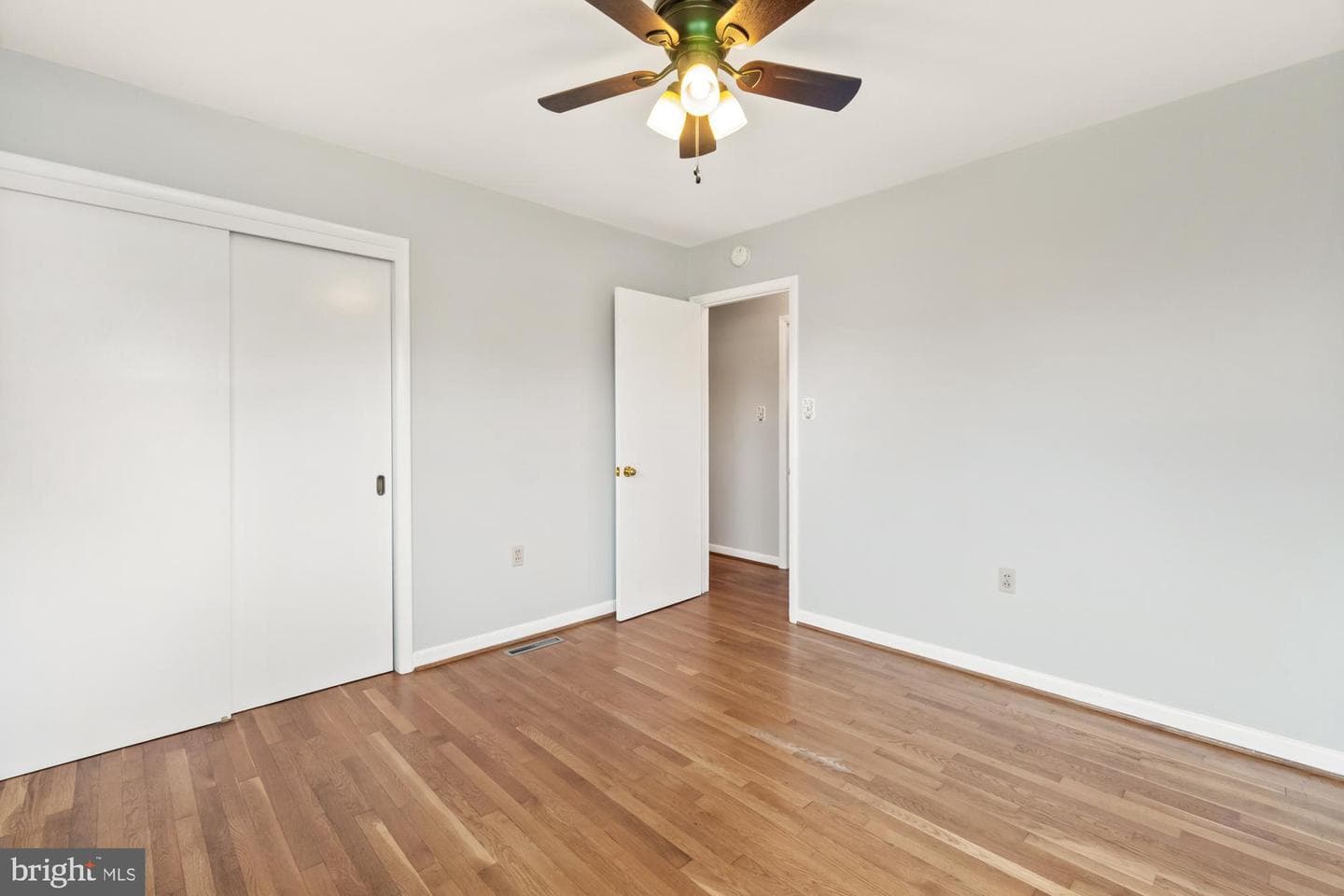 19519 Fisher Avenue photo 37