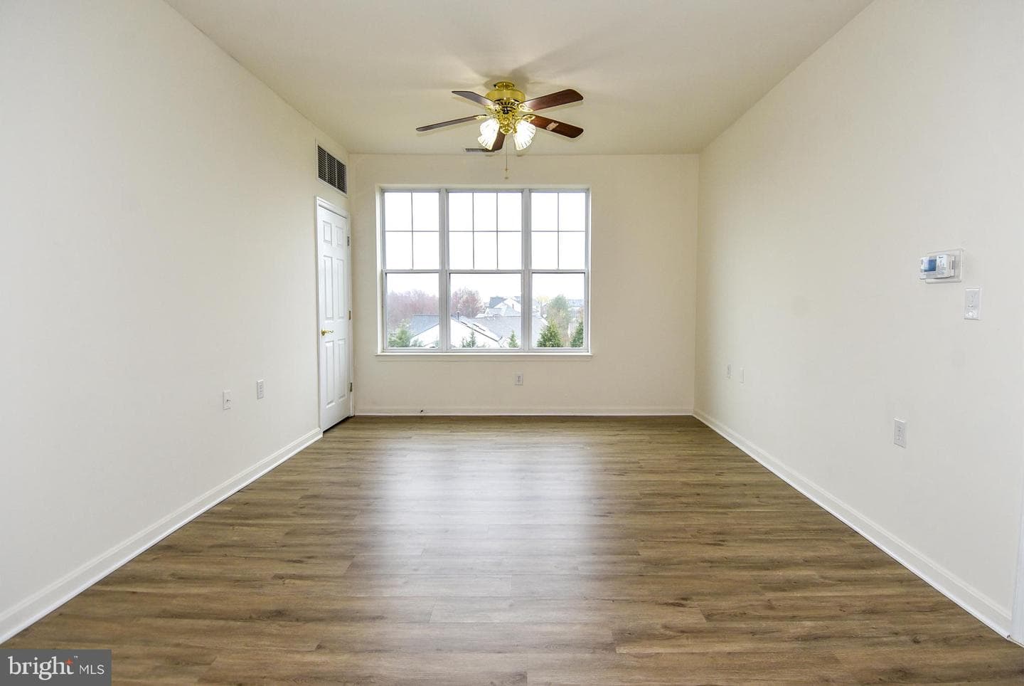 14301 Kings Crossing Boulevard #307 photo 12