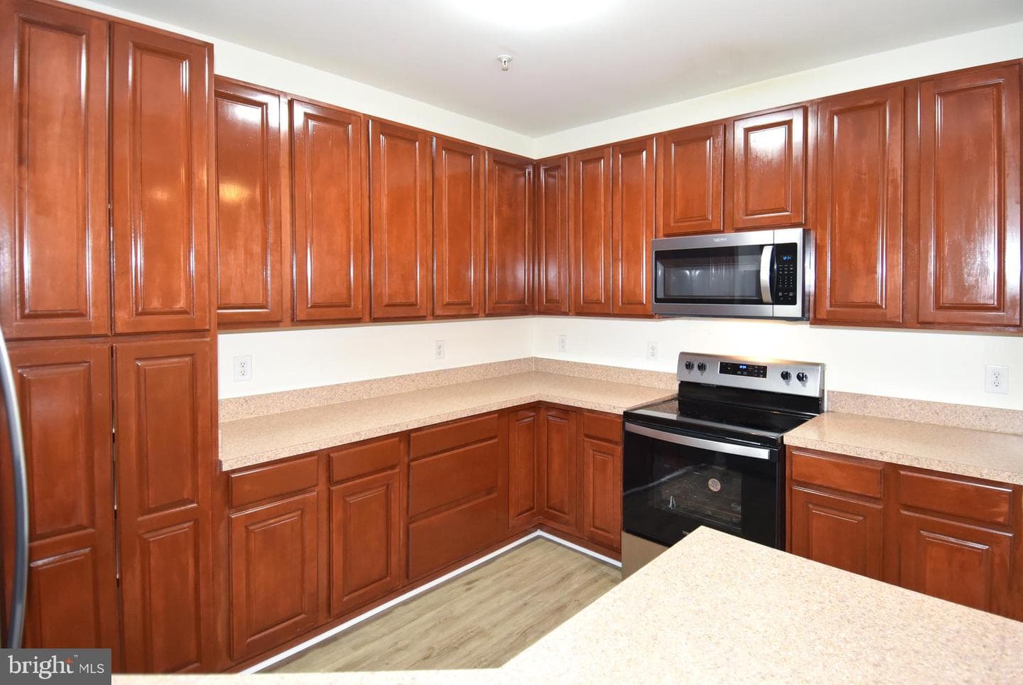 14301 Kings Crossing Boulevard #307 photo 20