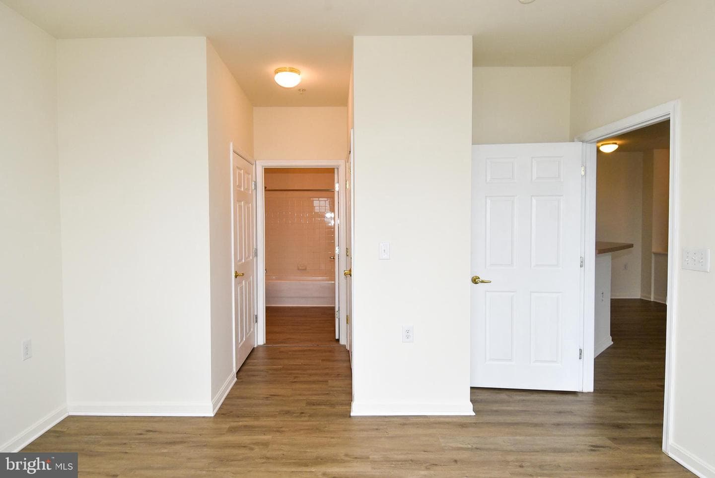 14301 Kings Crossing Boulevard #307 photo 23
