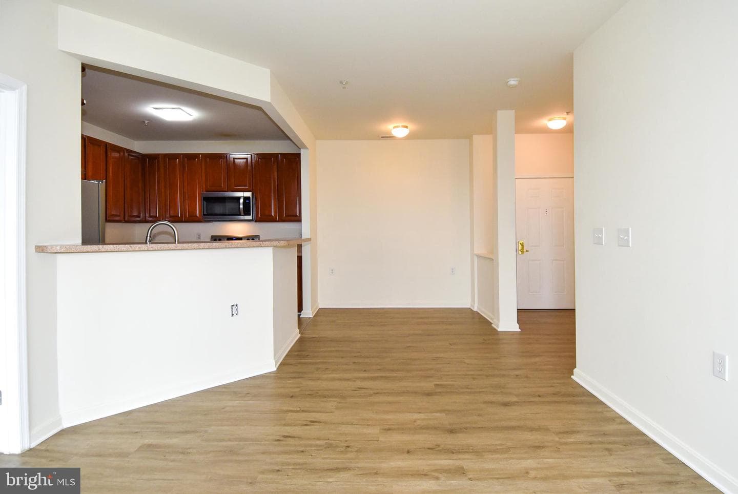 14301 Kings Crossing Boulevard #307 photo 8