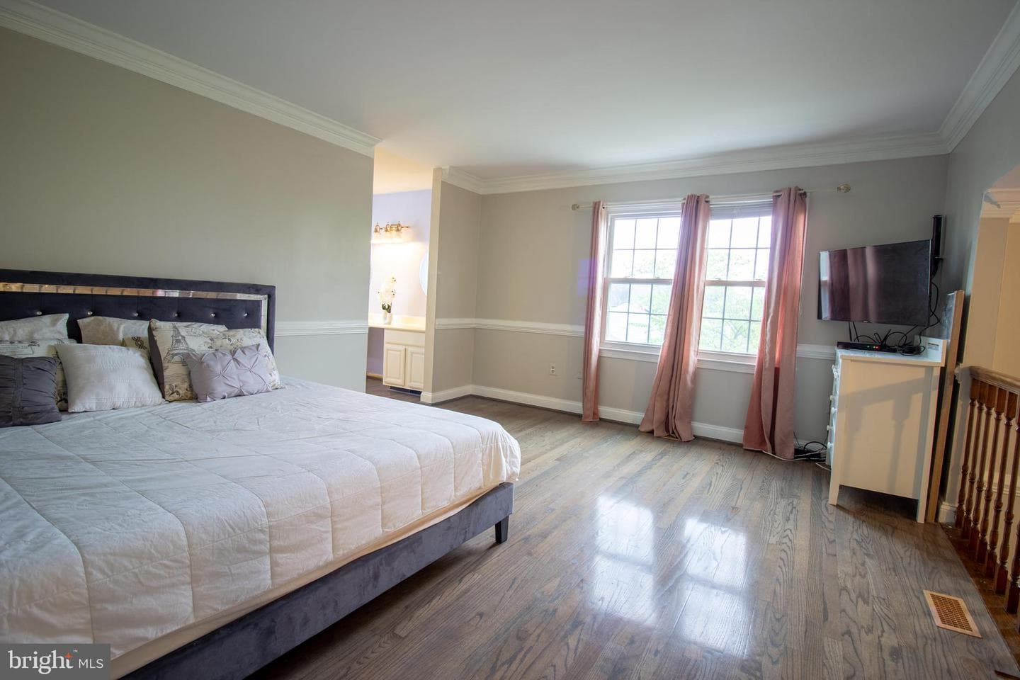 12409 Ofallon Street photo 14