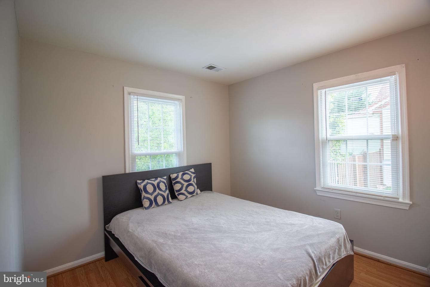 12409 Ofallon Street photo 21