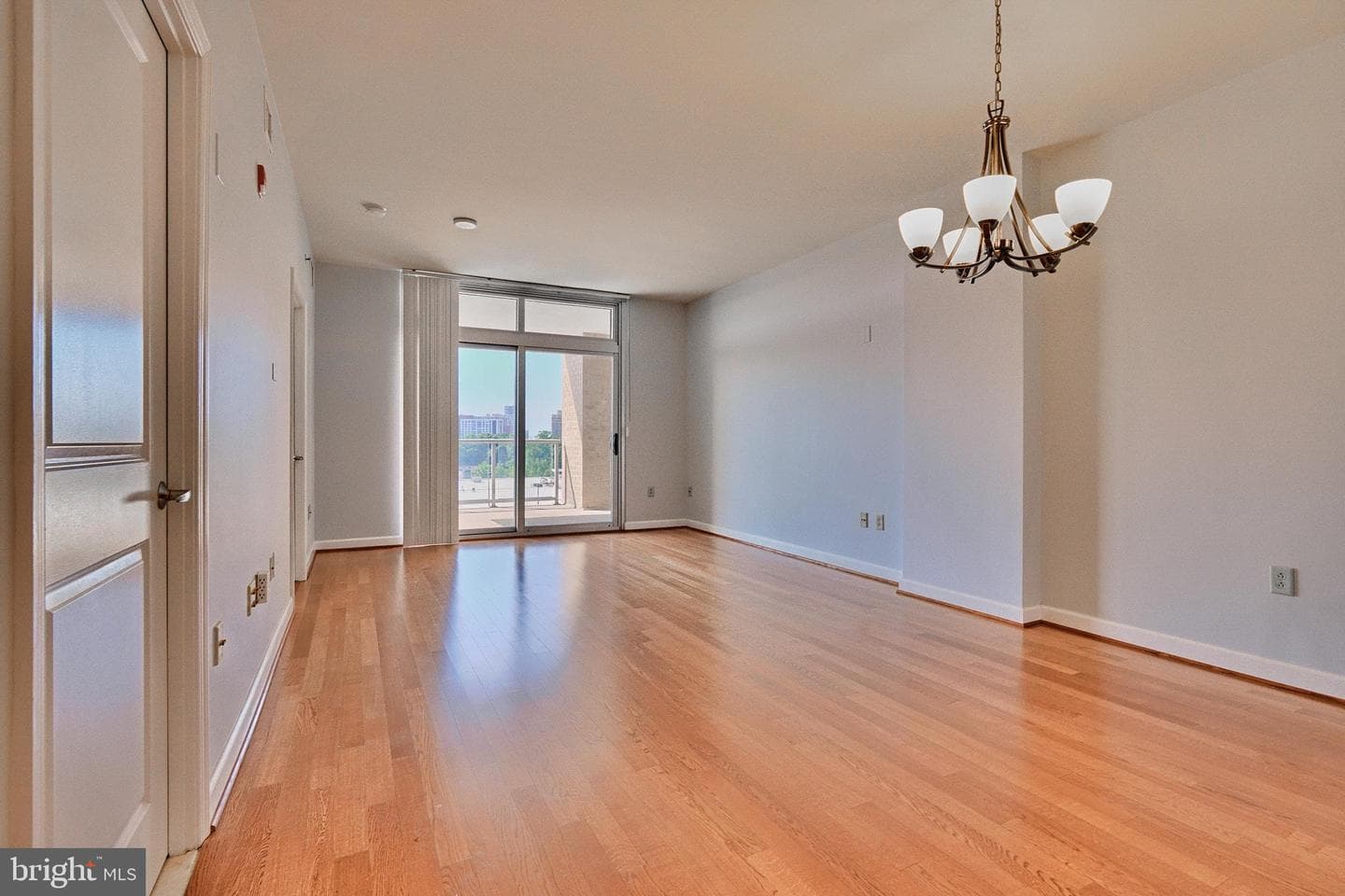 5750 Bou Avenue #810 photo 3