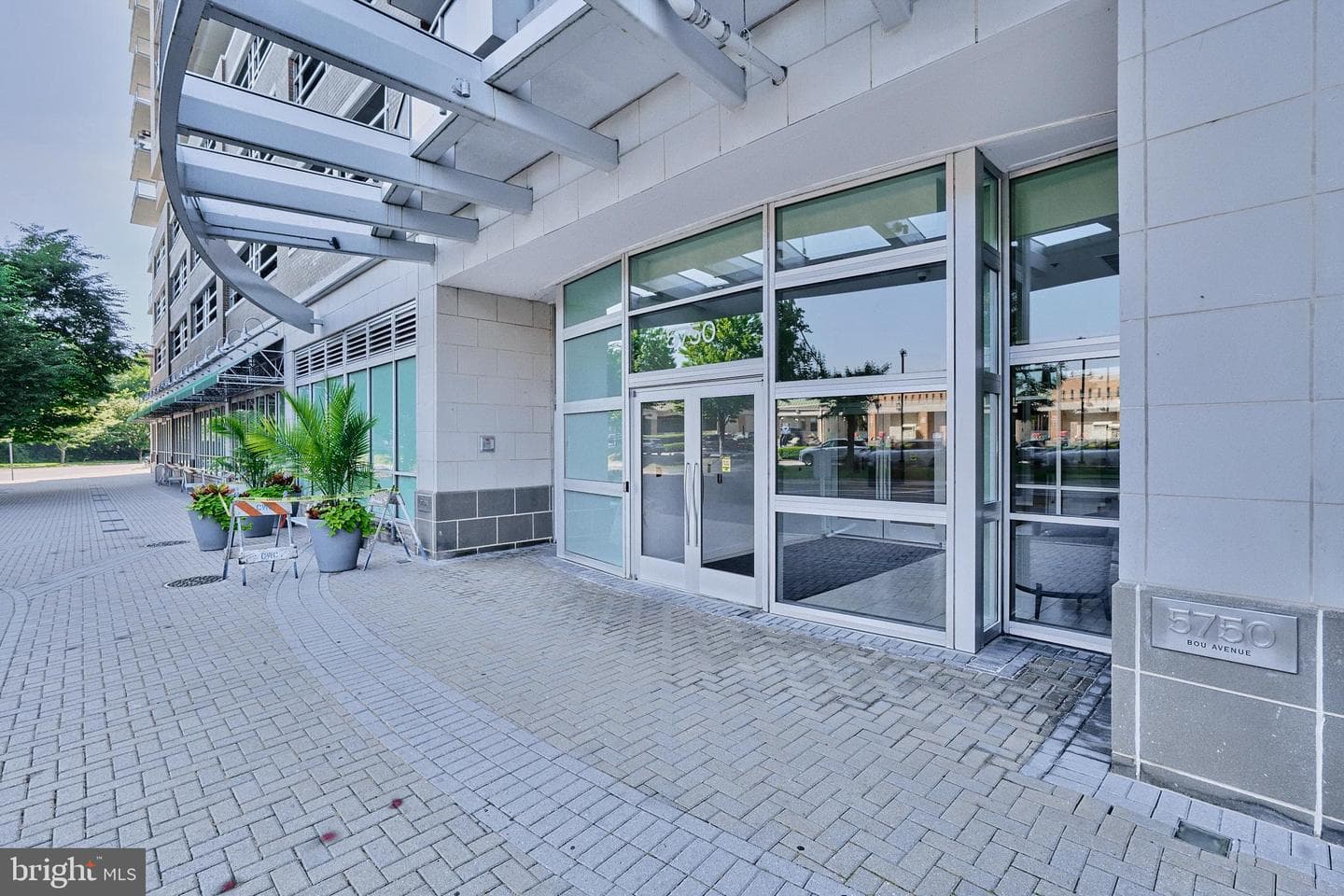 5750 Bou Avenue #810 photo 38