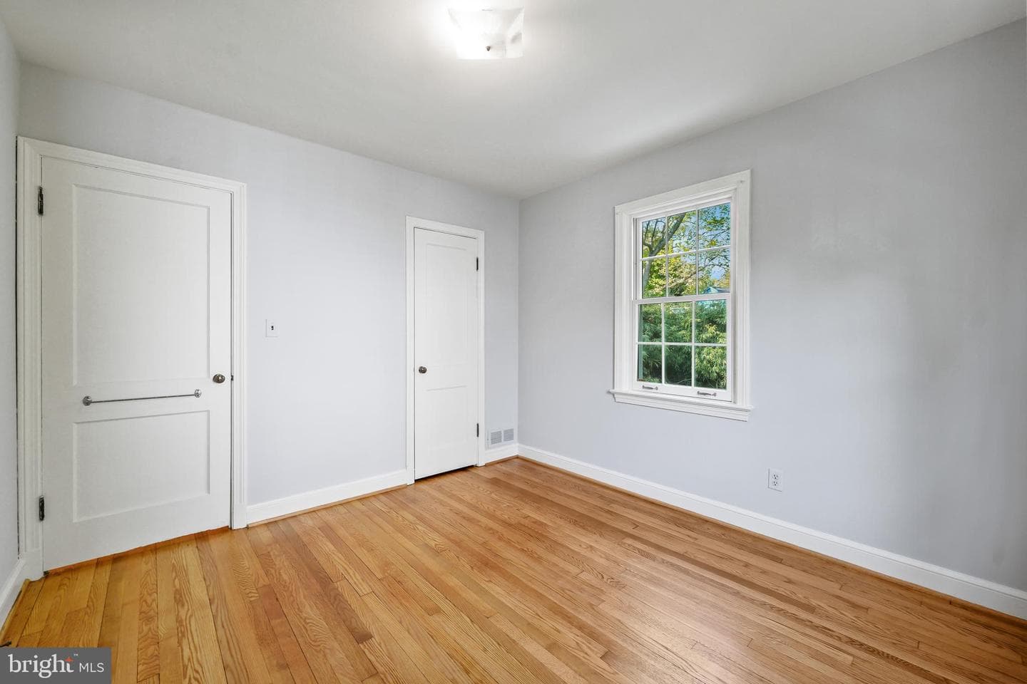10210 Procter Street photo 13
