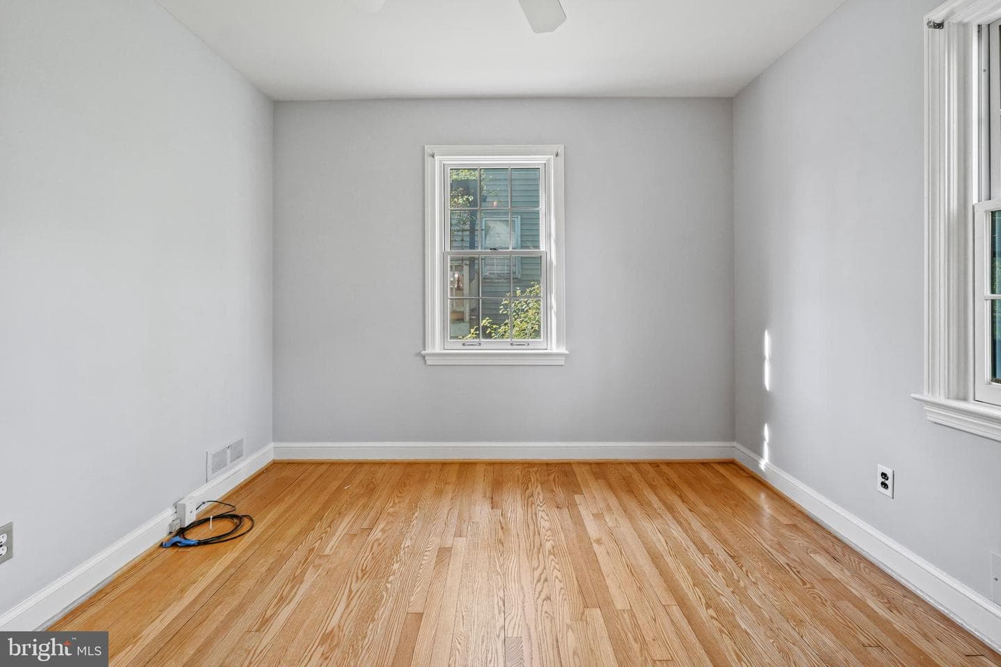 10210 Procter Street photo 17