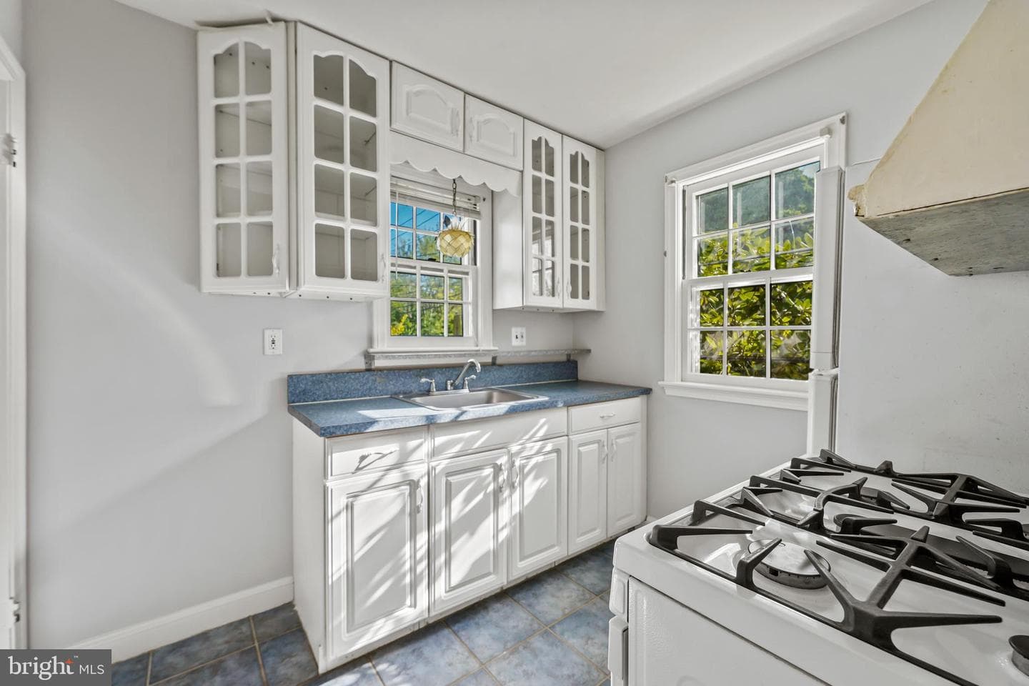 10210 Procter Street photo 21