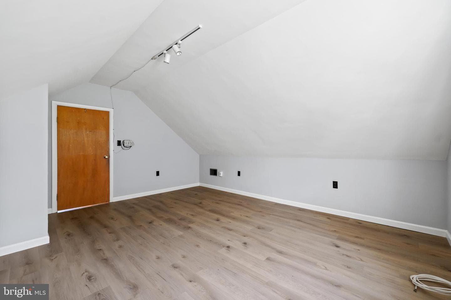 10210 Procter Street photo 25