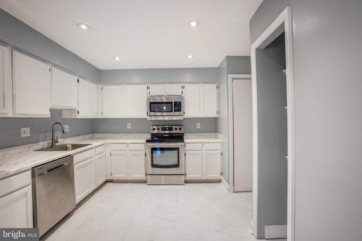 14726 Valiant Terrace #14-151 photo 26
