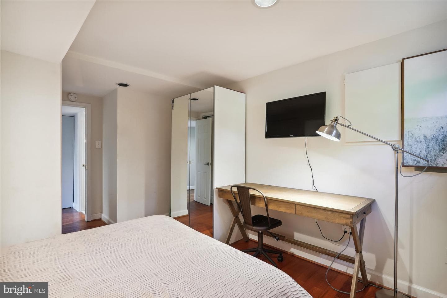 9 Barclay Court photo 29
