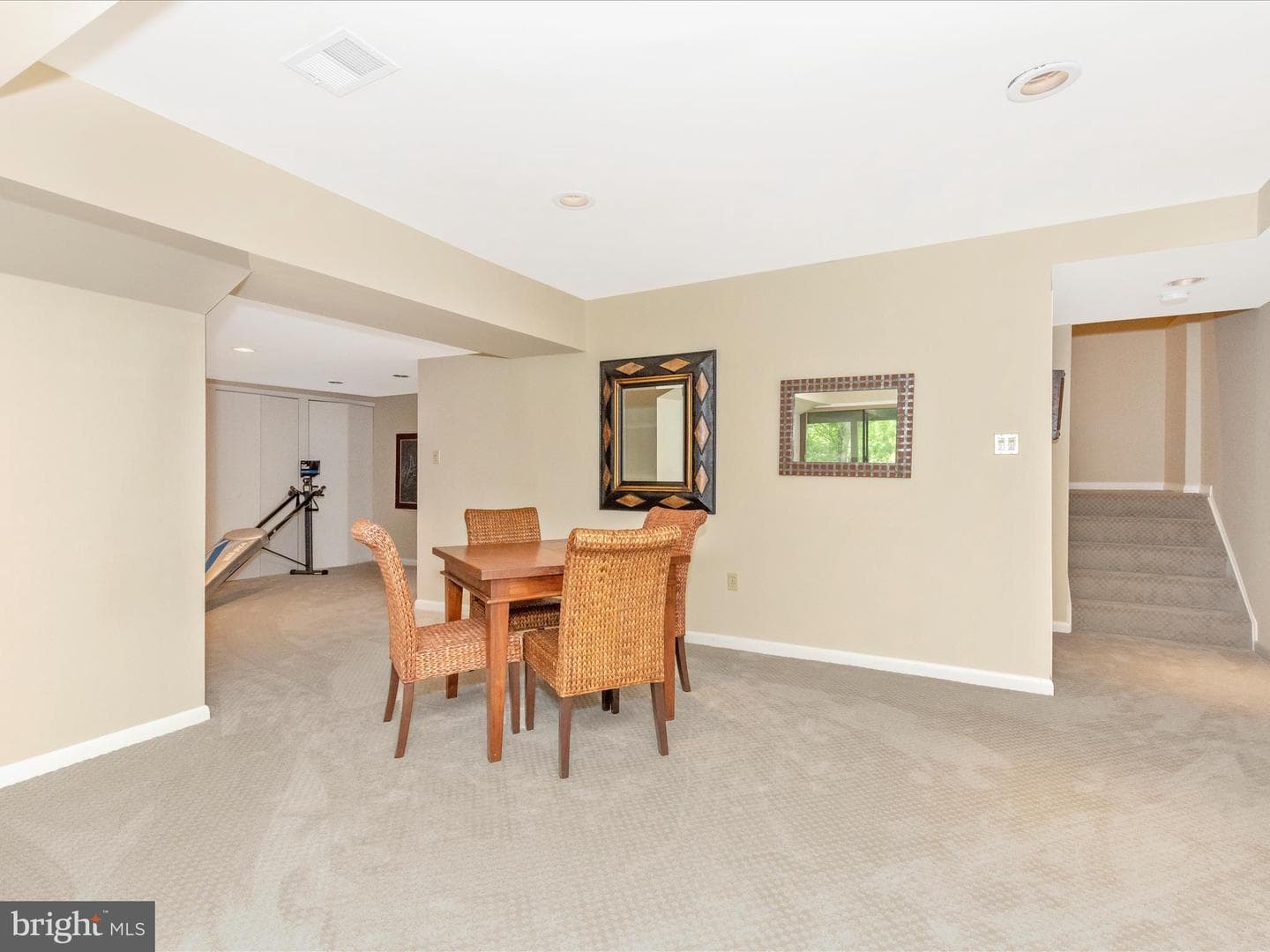 5219 Strathmore Avenue photo 36