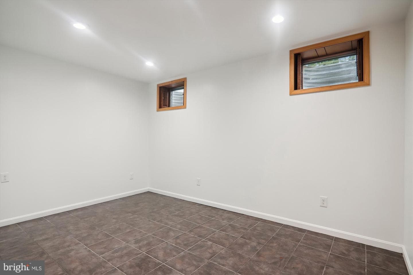 3920 Denfeld Court photo 10