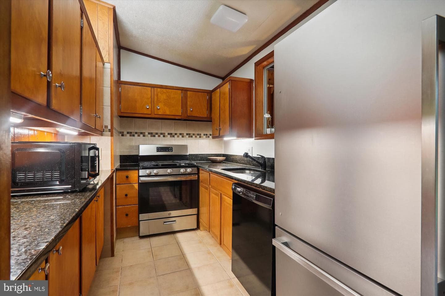 3920 Denfeld Court photo 23