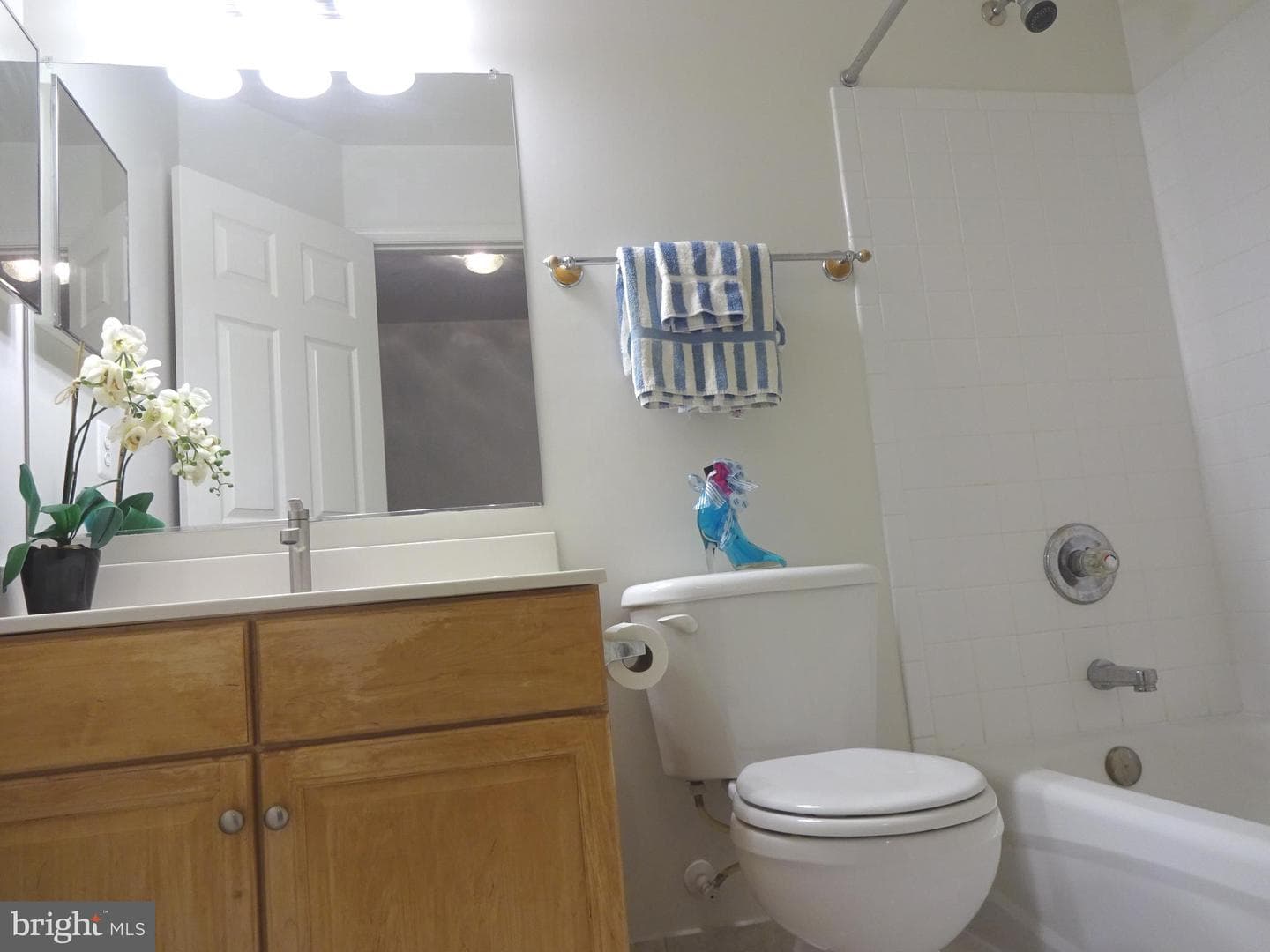 8240 Ironclad Court photo 29