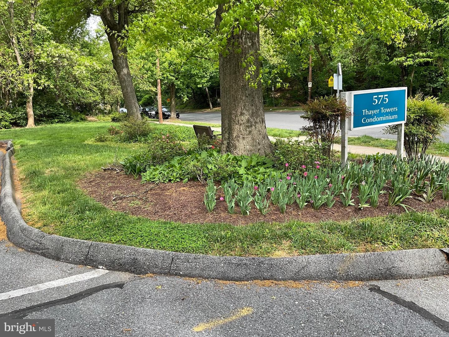 575 Thayer Avenue #404 photo 28
