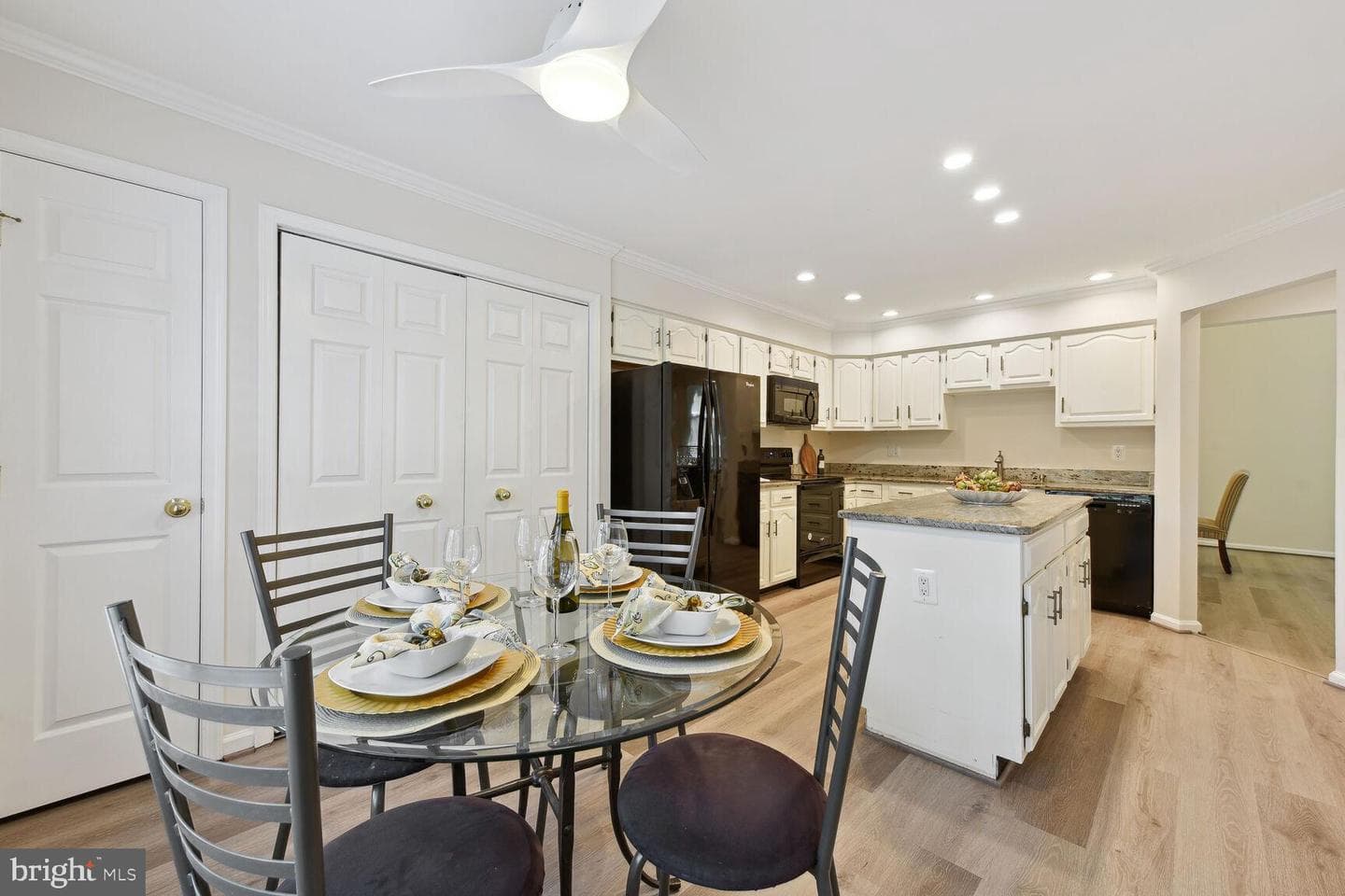 10817 Luxberry Drive photo 10