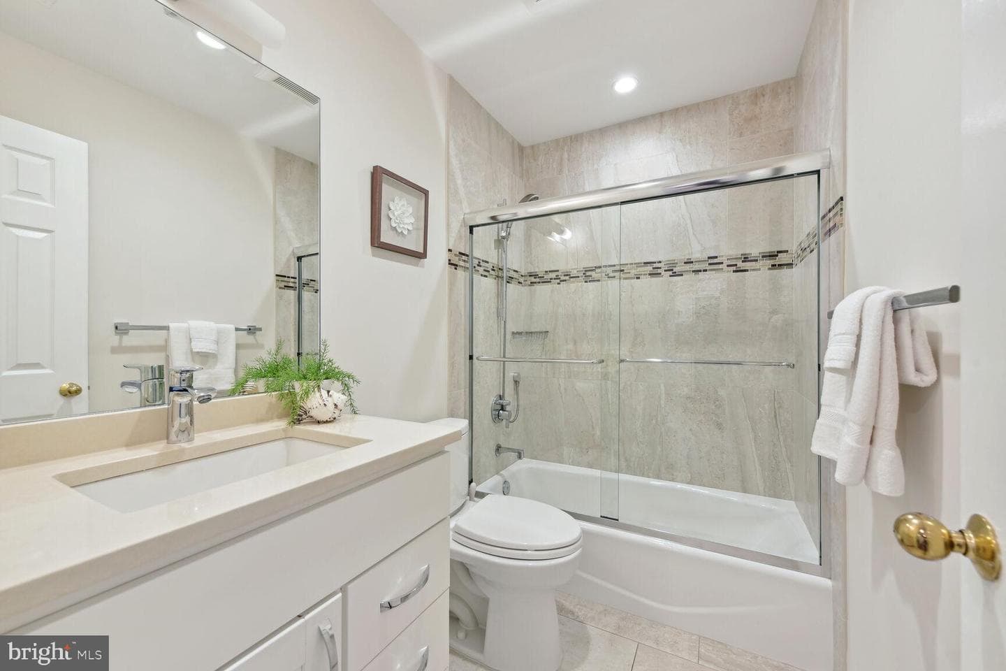 10817 Luxberry Drive photo 12