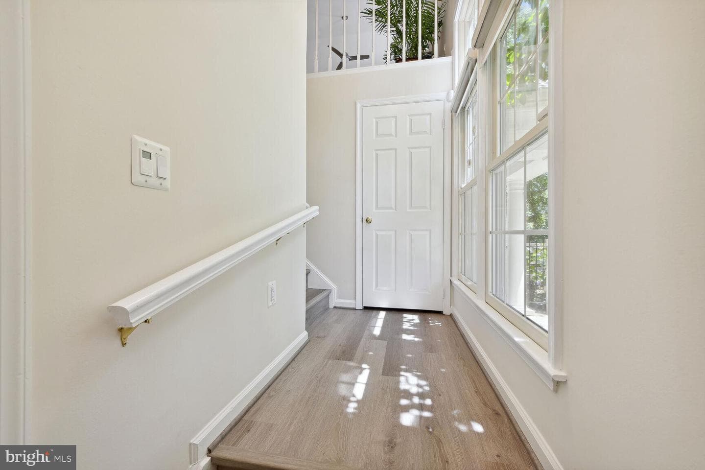 10817 Luxberry Drive photo 4
