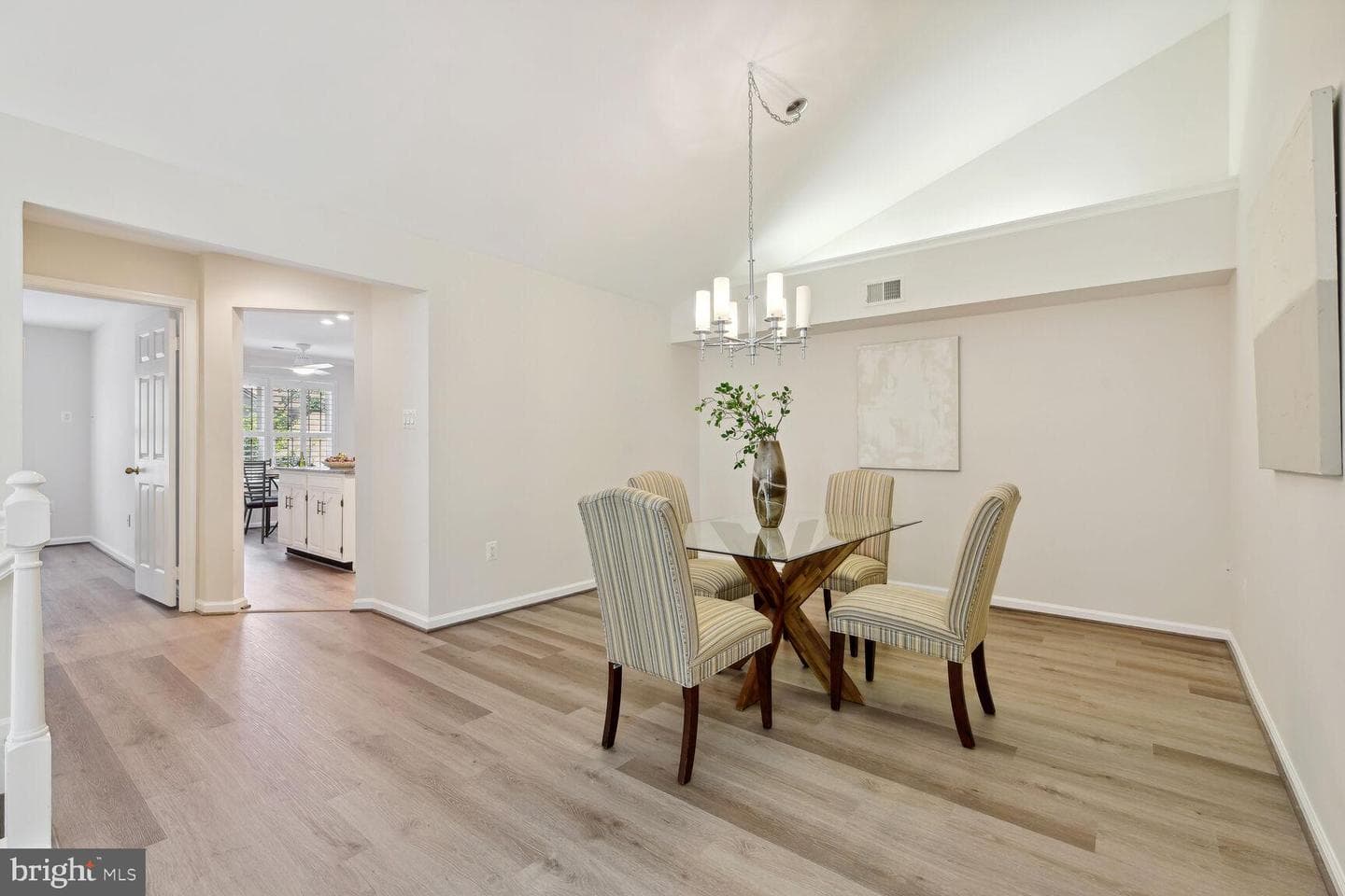 10817 Luxberry Drive photo 6