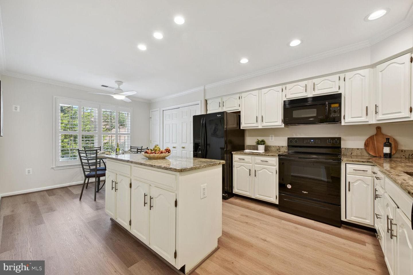 10817 Luxberry Drive photo 7