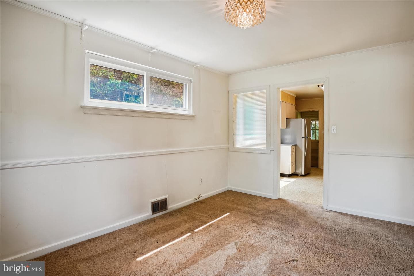7902 Glenside Drive photo 14
