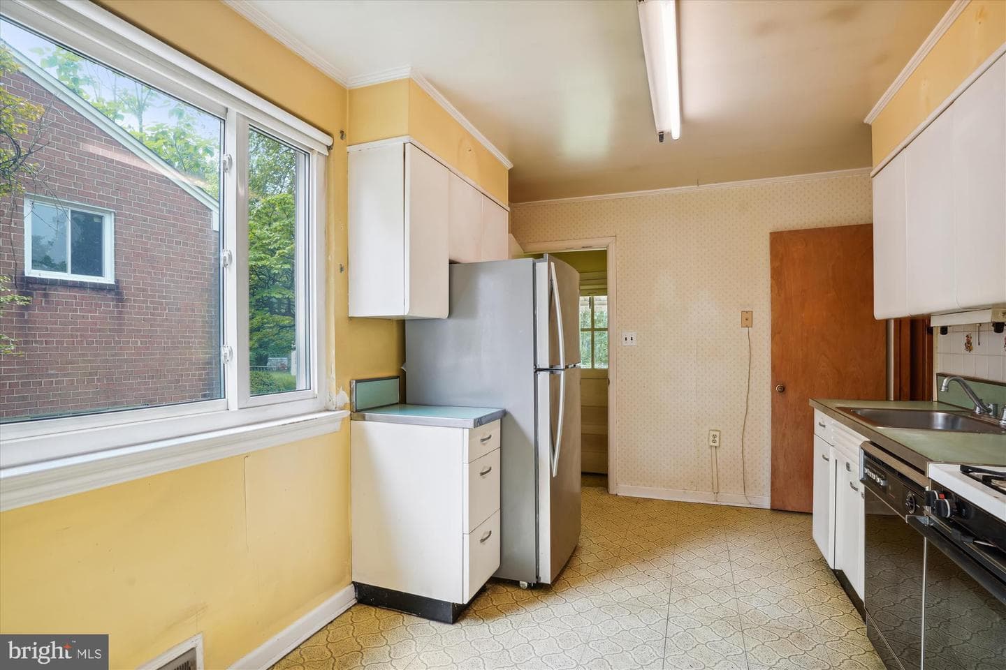 7902 Glenside Drive photo 17