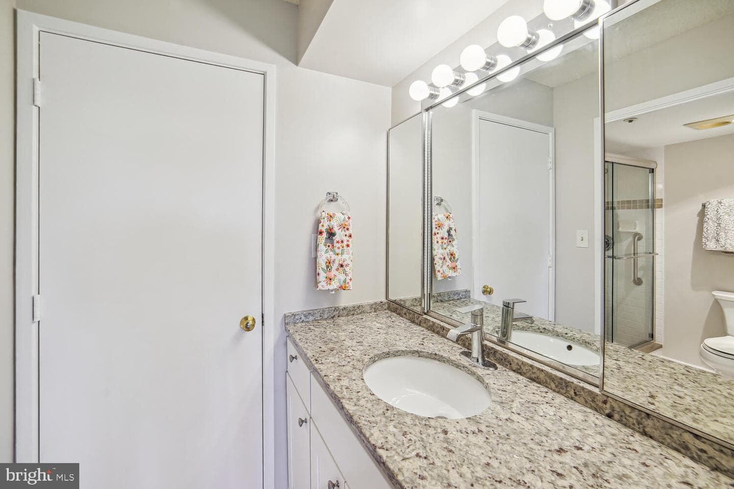 3310 N Leisure World Boulevard #6-810 photo 13