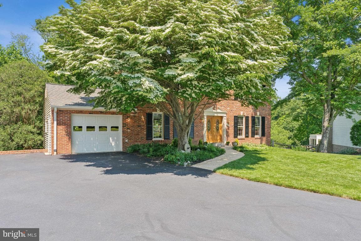 4837 Powder House Drive photo 4