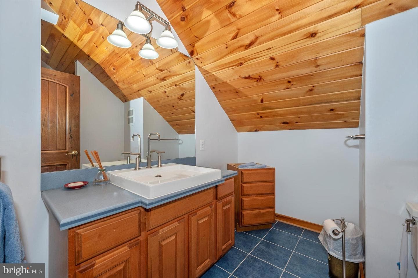 24220 Kings Valley Road photo 30