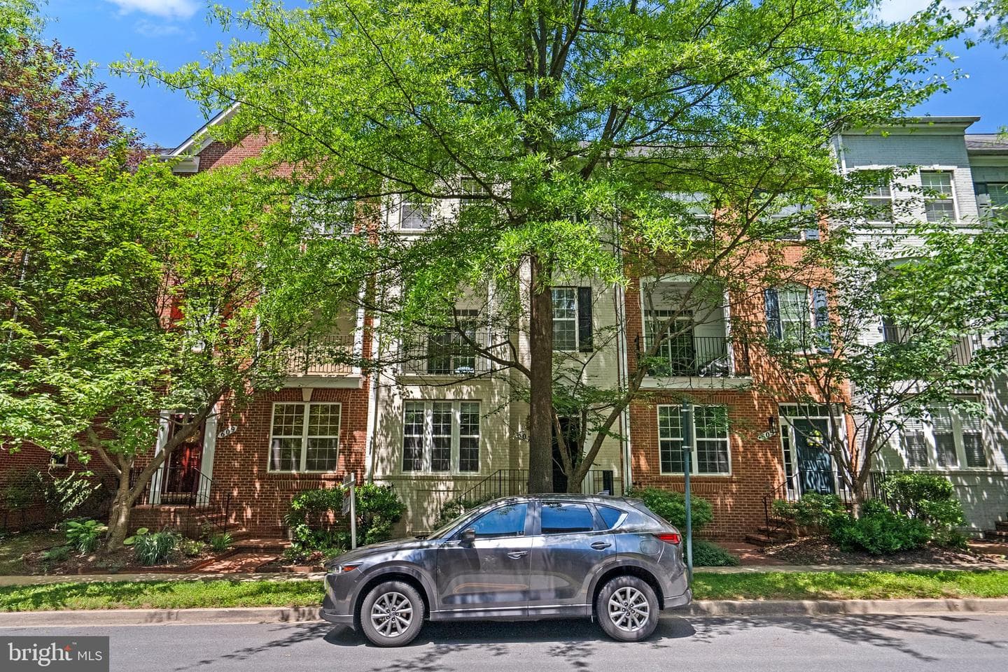 607 Ridgemont Avenue
