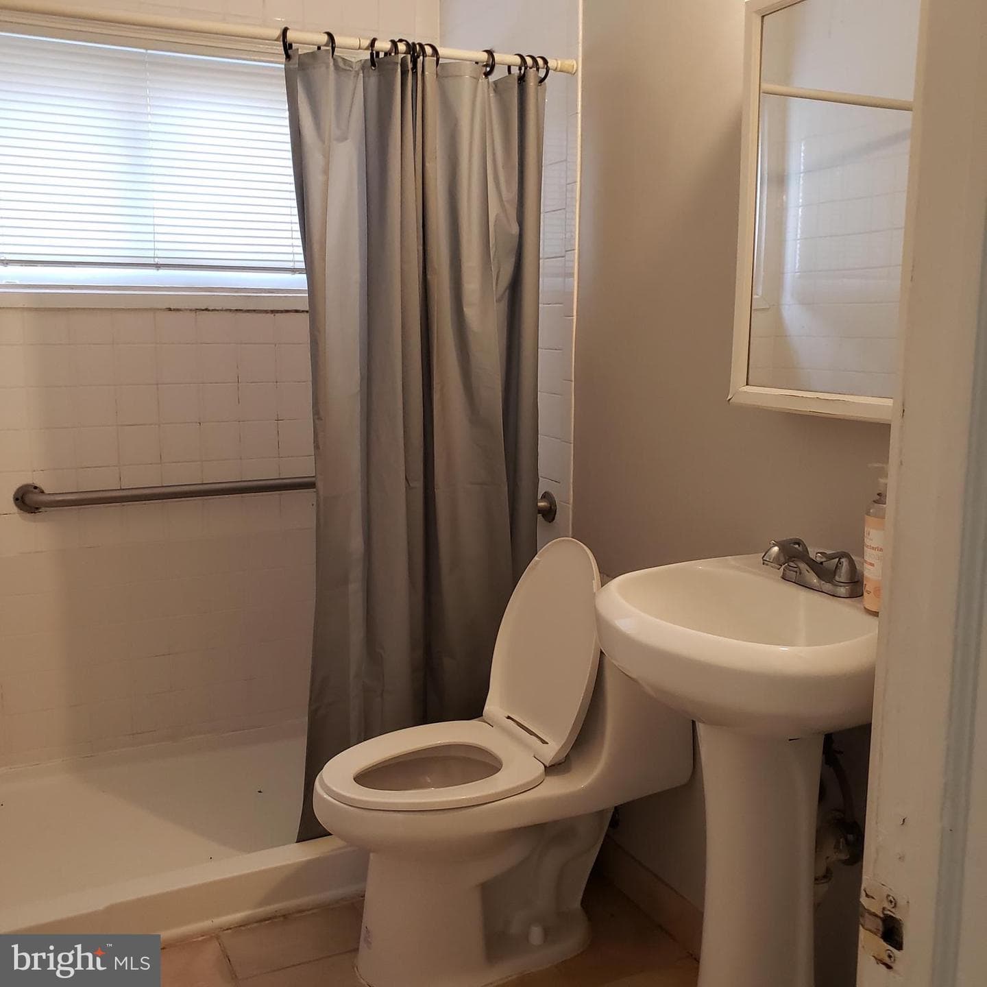 1611 Veirs Mill Road photo 10