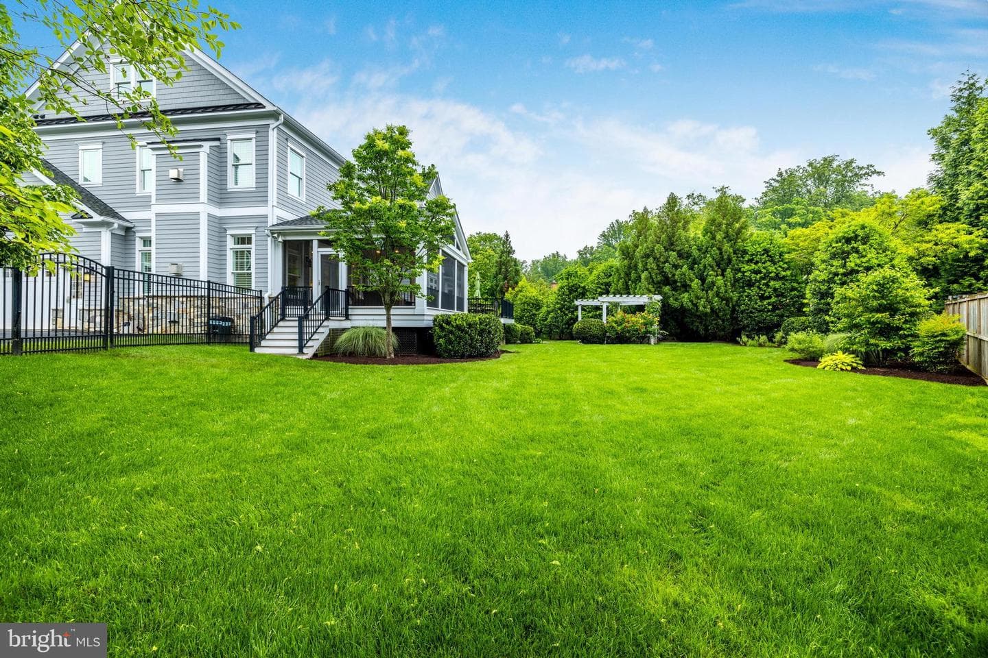 6502 Quaker Ridge Road photo 59