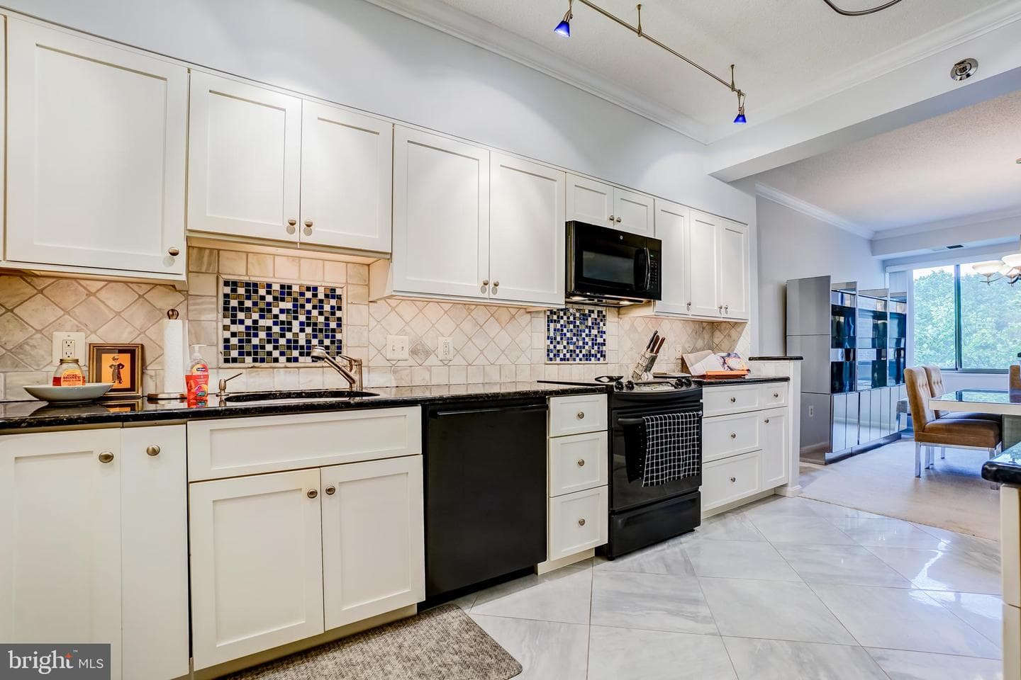 3005 S Leisure World Boulevard #817 photo 5