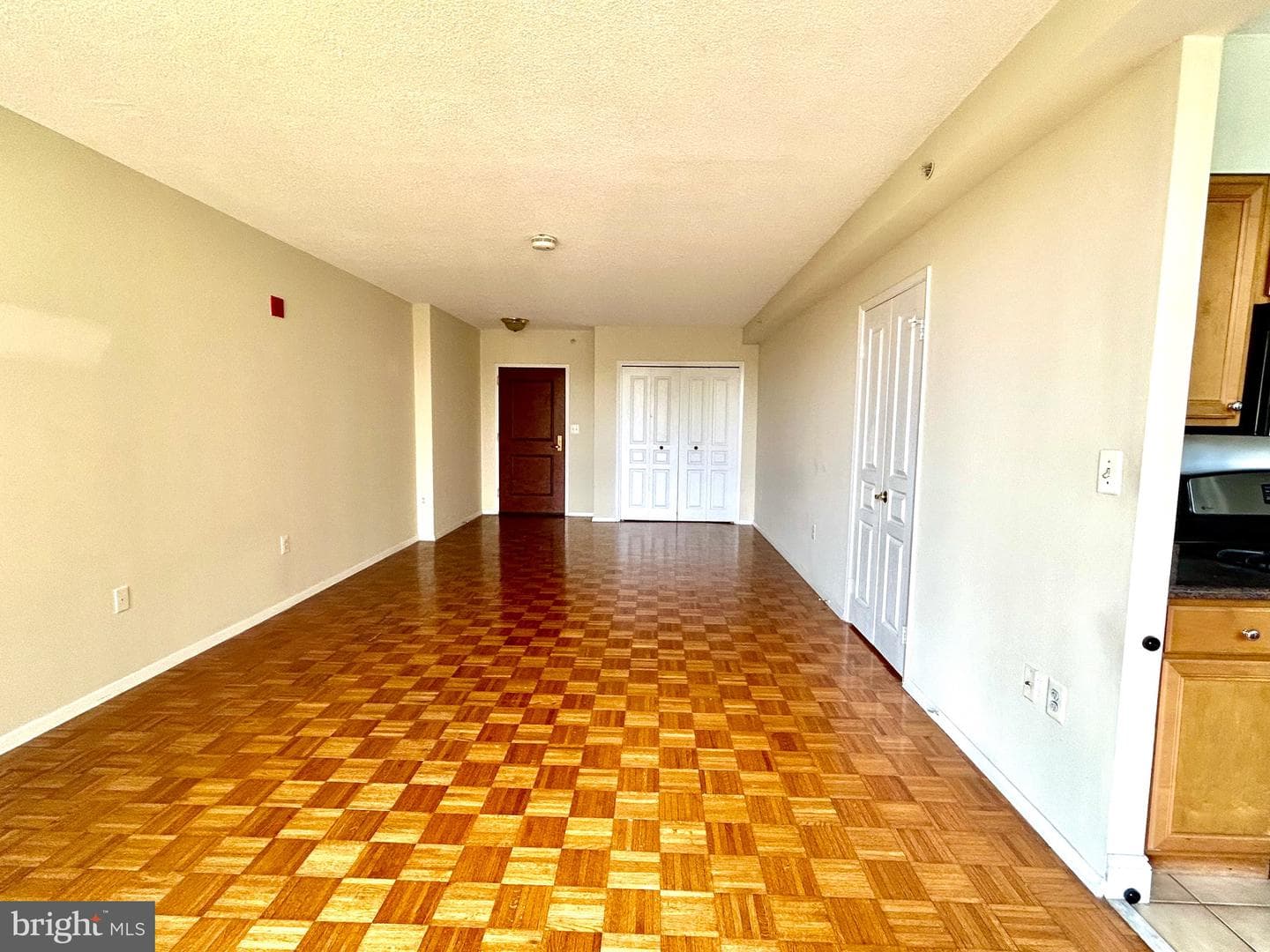 7111 Woodmont Avenue #315 photo 13