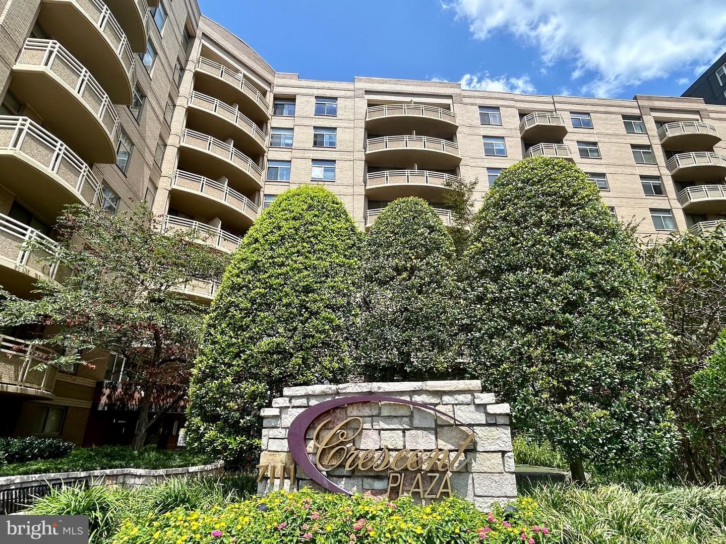 7111 Woodmont Avenue #315 photo 22