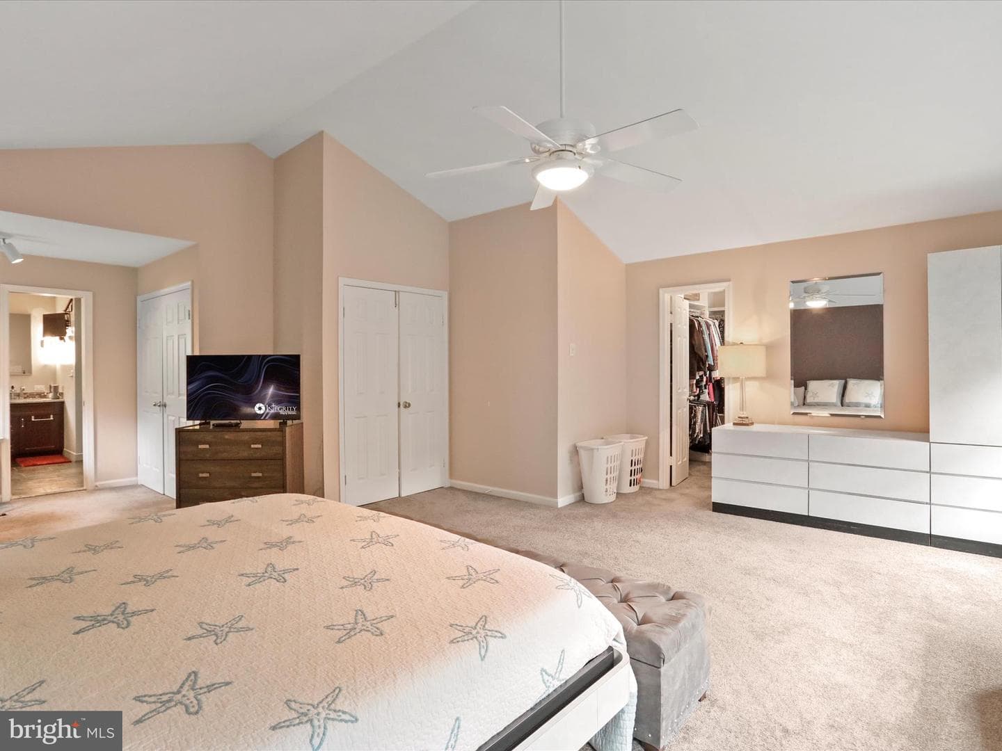 15604 Twin Valley Court photo 14