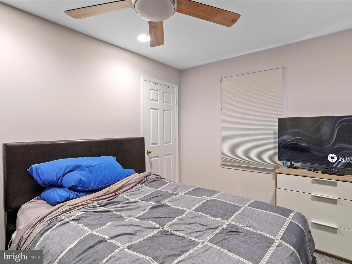 15604 Twin Valley Court photo 19