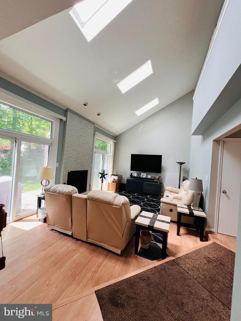 15604 Twin Valley Court photo 26