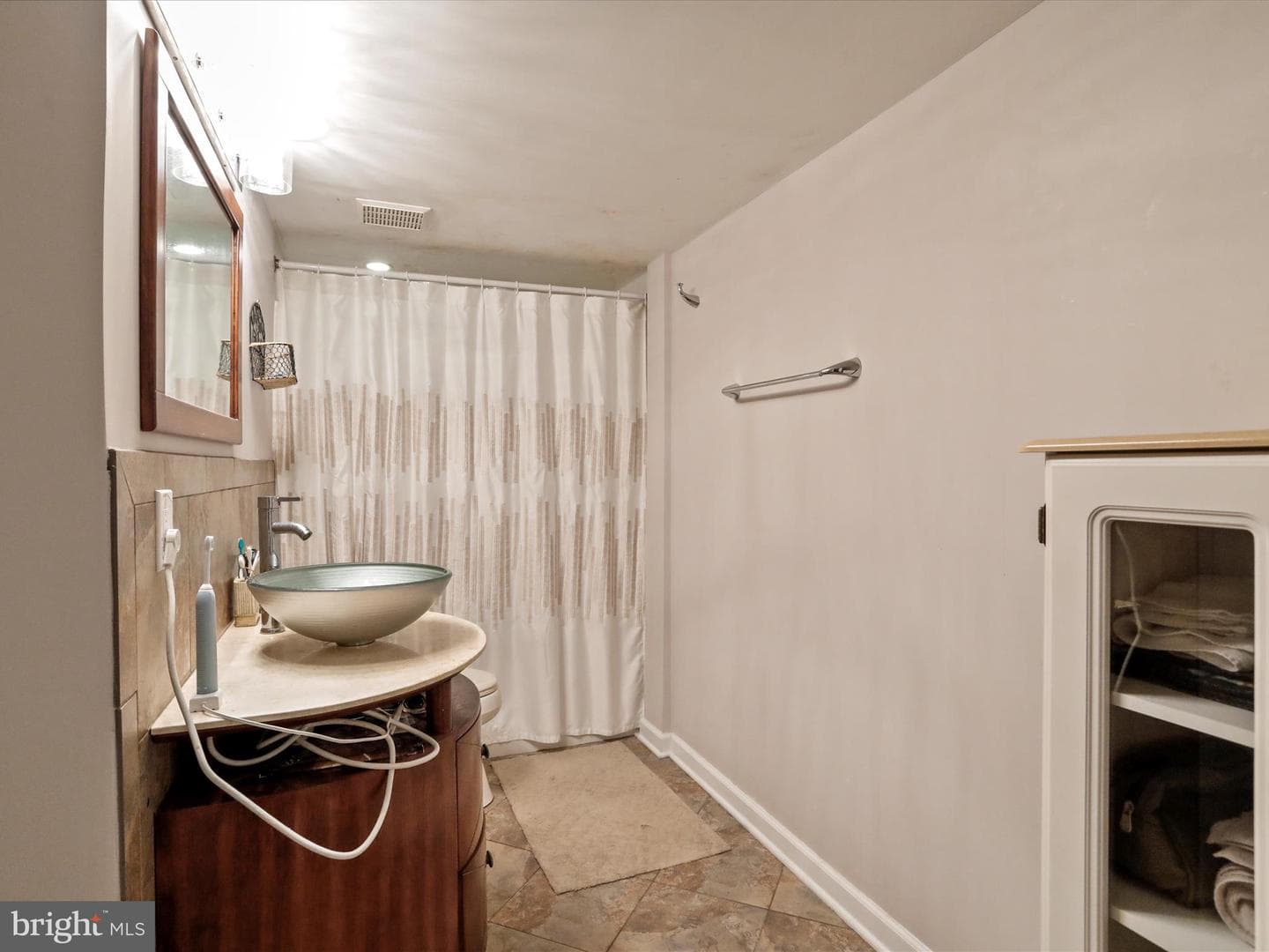 15604 Twin Valley Court photo 39