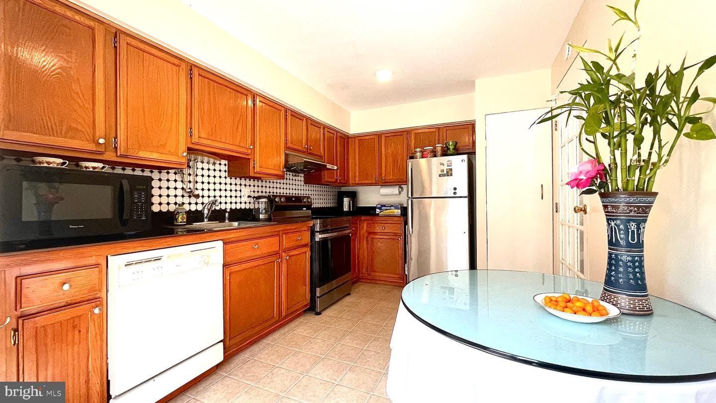 11463 Appledowre Way #5 photo 14
