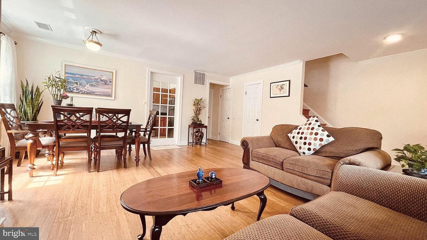 11463 Appledowre Way #5 photo 9