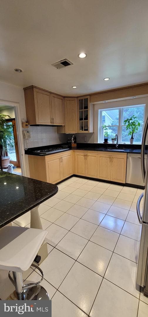 5820 Bradley Boulevard photo 14