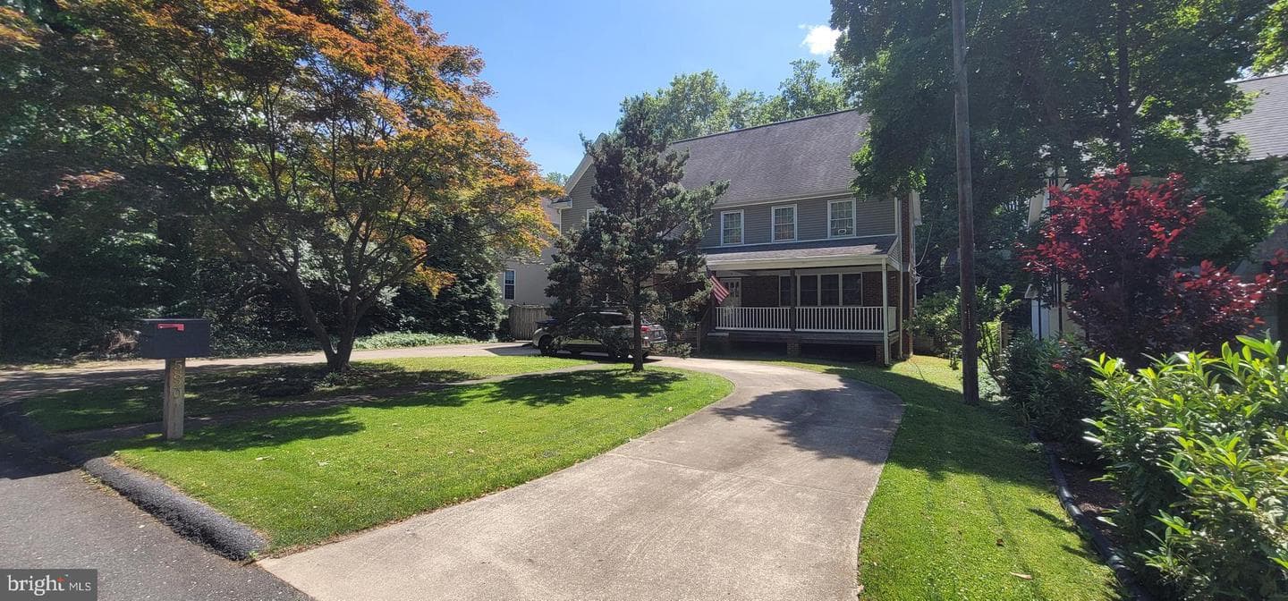 5820 Bradley Boulevard photo 2