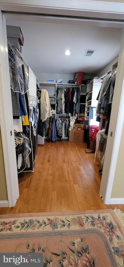 5820 Bradley Boulevard photo 21