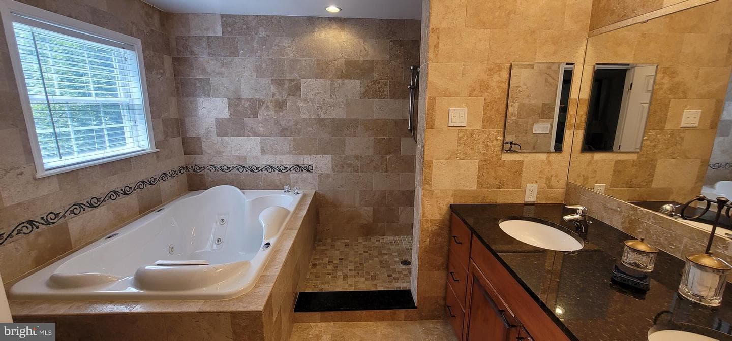 5820 Bradley Boulevard photo 22