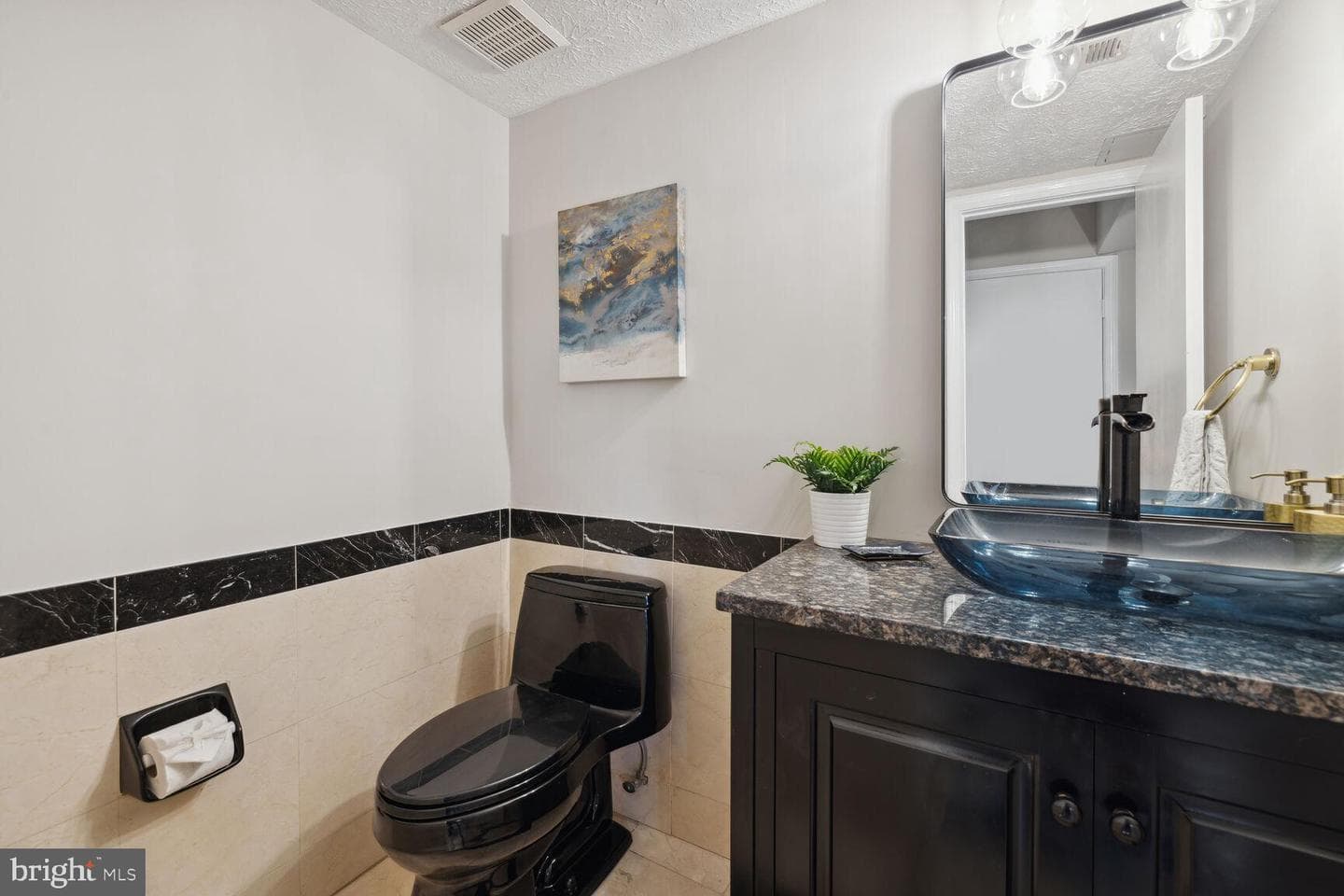 5 Crestview Court photo 16